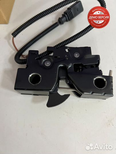 Замок капота Volkswagen Polo (2010-2020)