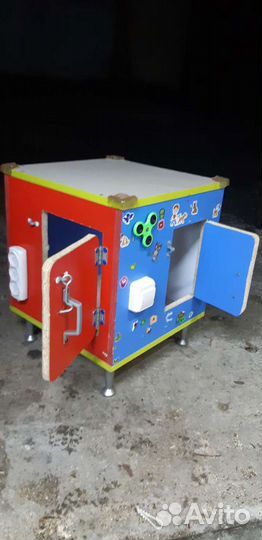 Бизиборд домик