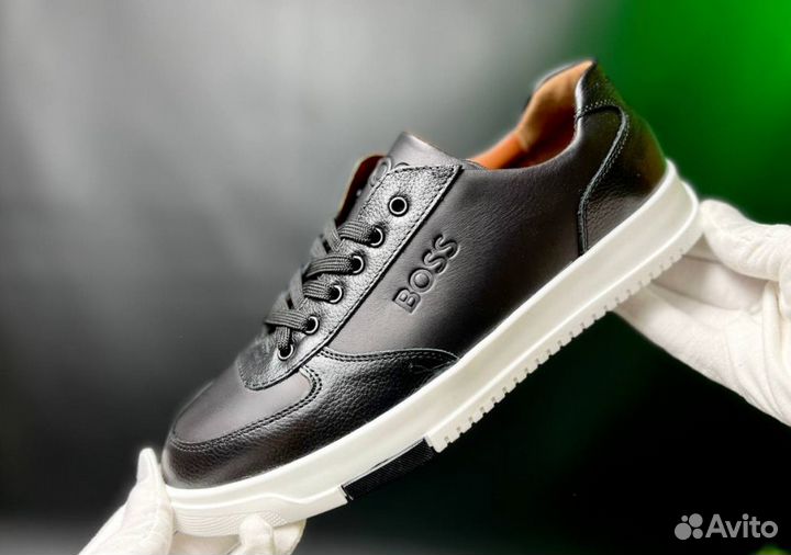 Кроссовки Boss качественные