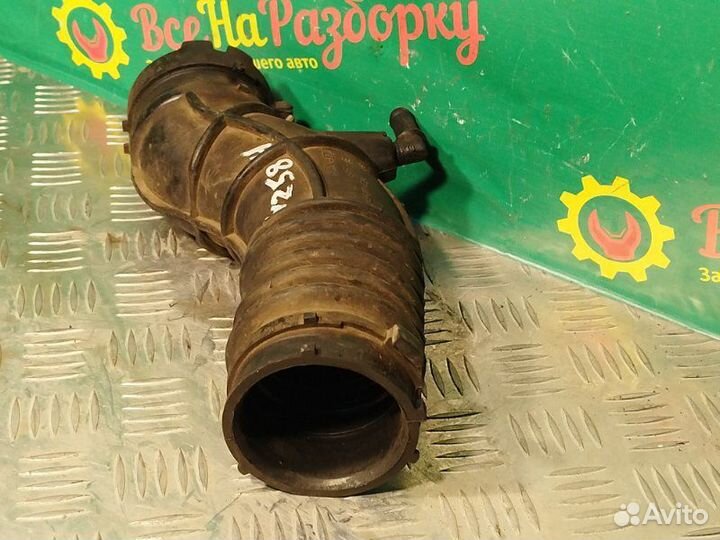 Патрубок воздушного фильтра Renault Megane 3