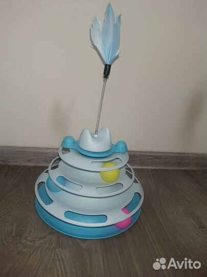 Интерактивная игрушка-пирамидка для котов и кошек