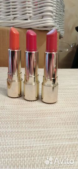 Clarins помада Jolie Rouge