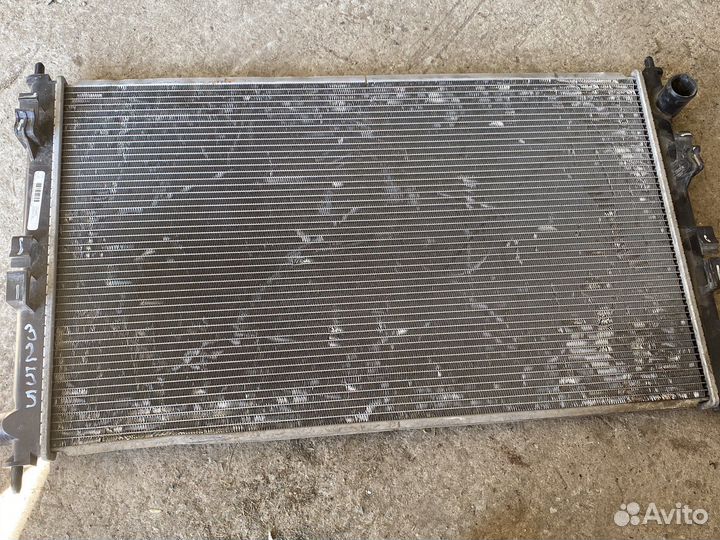 Радиатор охлаждения Mitsubishi asx