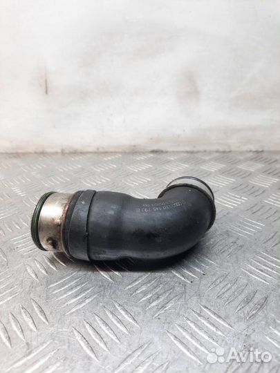 Патрубок интеркулера Volkswagen Touran 1.9 AVQ