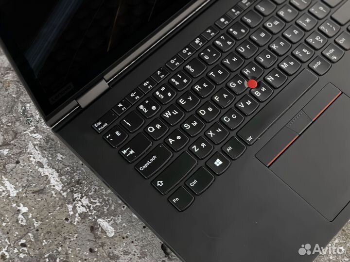 Lenovo X1 Yoga Gen 3 - i7 8650U 16/512 QHD IPS