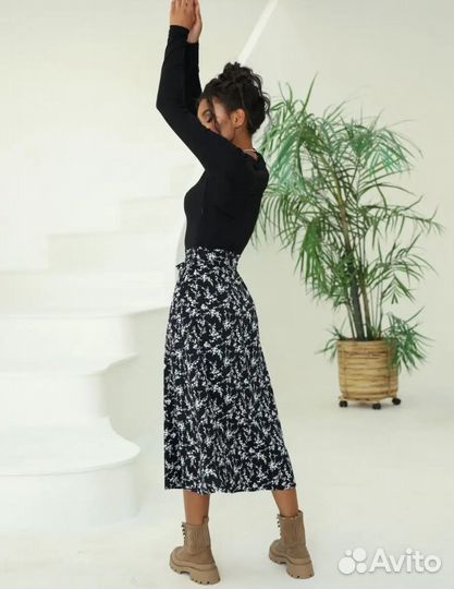 Платье миди 42/44+