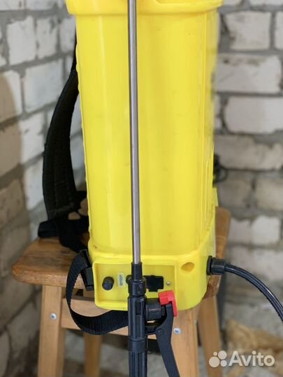 Опрыскиватель садовый электрический