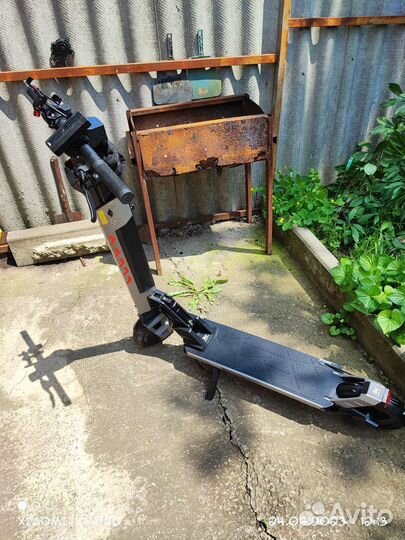 Самокат взрослый электрический новый