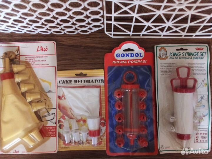 Кондитерский шприц и мешок, подложка для раковины