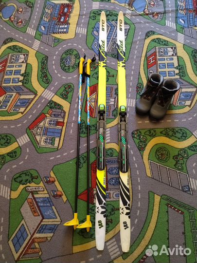 Беговые лыжи