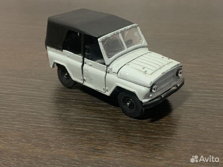 Модель 1/43 УАЗ-469 № А34