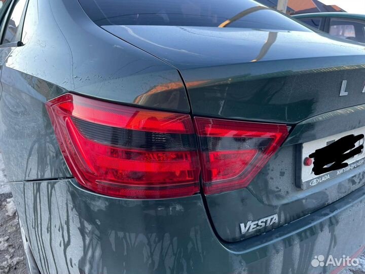 Фонари Веста задние оригинал левая сторона
