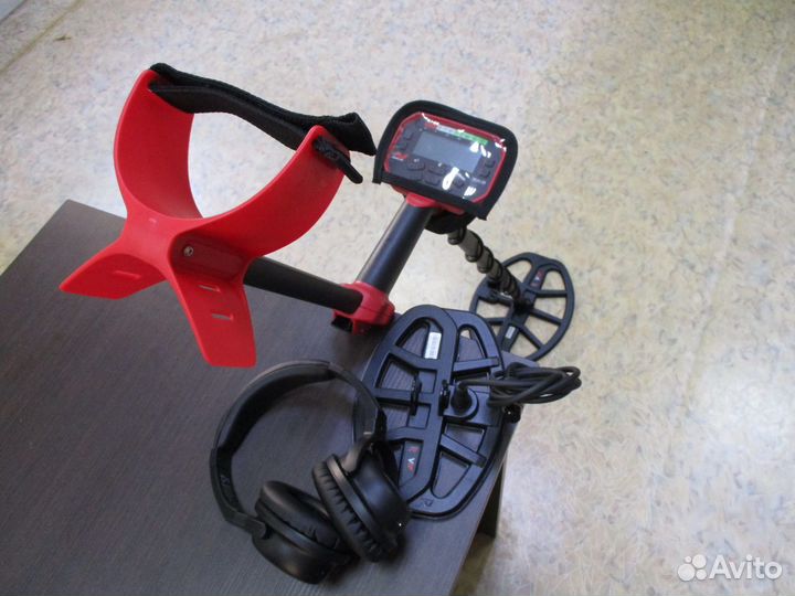 Металлоискатель Minelab vanquish 540 Pro