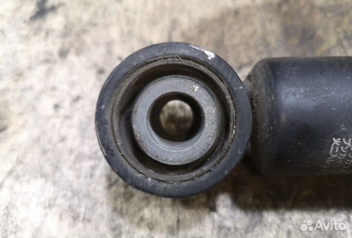 Стойка задняя правая lexus ls460