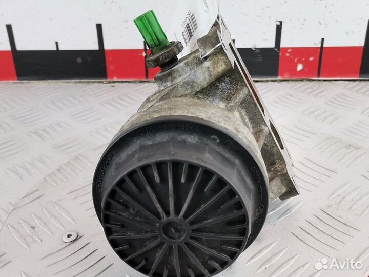 Корпус масляного фильтра Ford Mondeo 2 2000