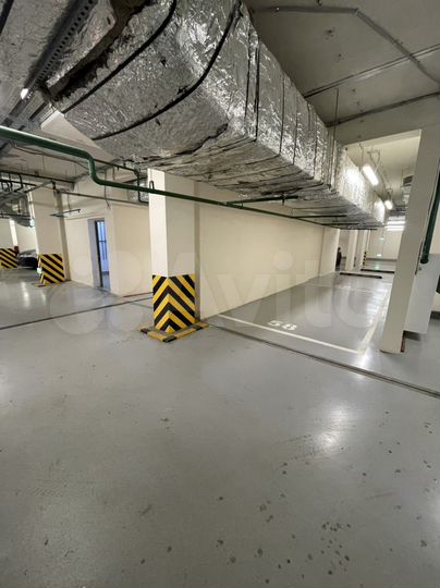 Машиноместо, 28 м²