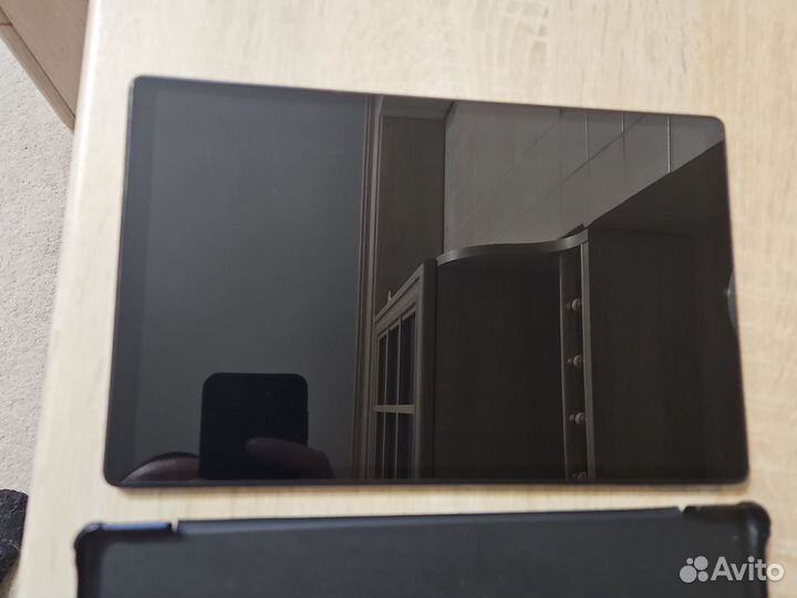 Планшет Lenovo TB-X606X