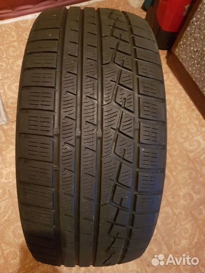 Yokohama W.Drive V902B 235/45 R18 94V