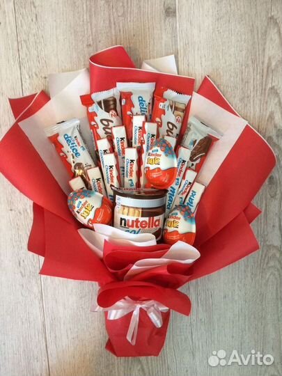 Сладкие букеты из конфет на заказ