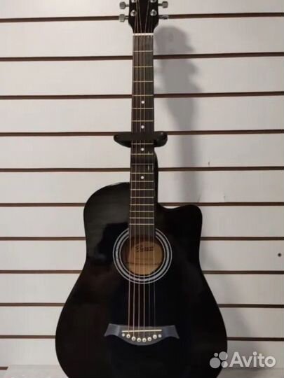 Акустическая гитара