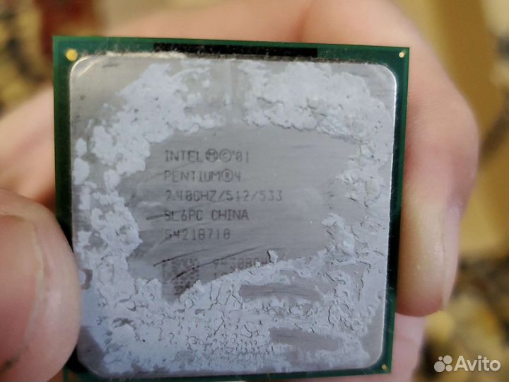Intel pentium 4 2,4 hgz