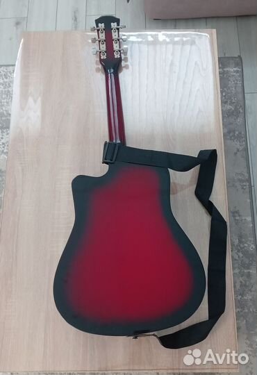 Акустическая гитара