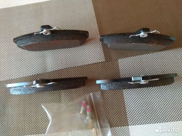 Тормозные колодки на Volvo