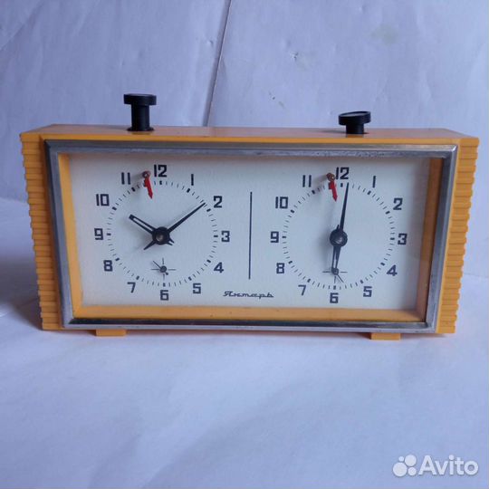 Шахматные часы Янтарь