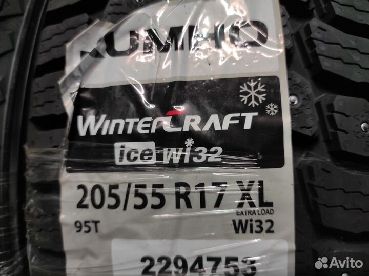 Kumho WinterCraft Ice Wi32 205/55 R17 95T