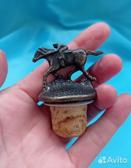 Винтажная пробка для бутылки