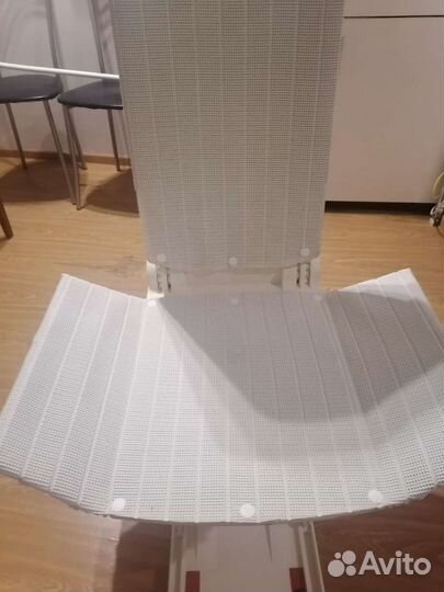 Кресло- подъемник в ванную комнату для инвалида