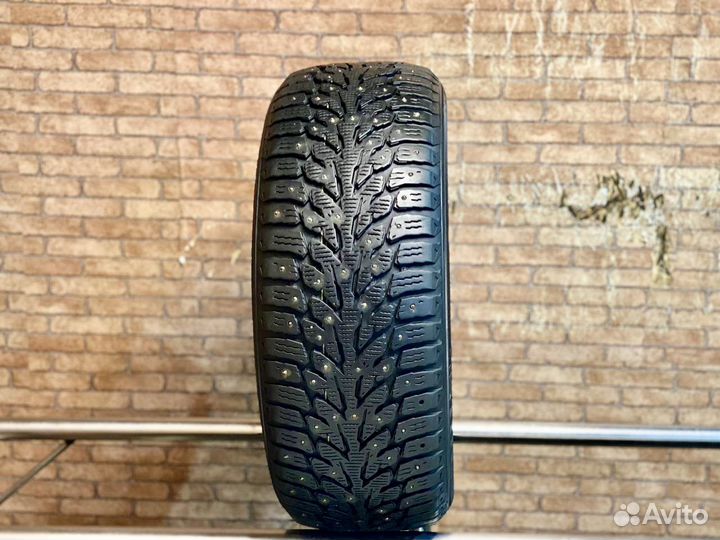 Kumho WinterCraft Ice Wi32 215/55 R16