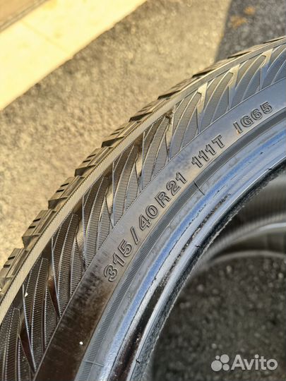 Yokohama Ice Guard IG65 275/45 R21 и 315/40 R21