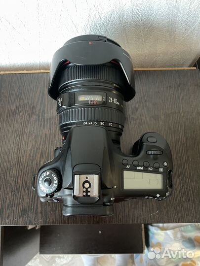 Зеркальный фотоаппарат canon