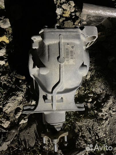 Задний редуктор BMW F01 F02 750 3.64 пч