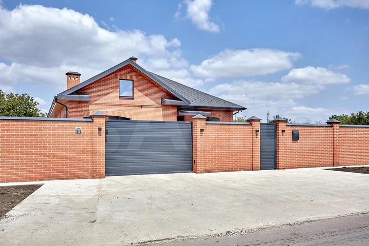 Дом 220 м² на участке 10 сот.