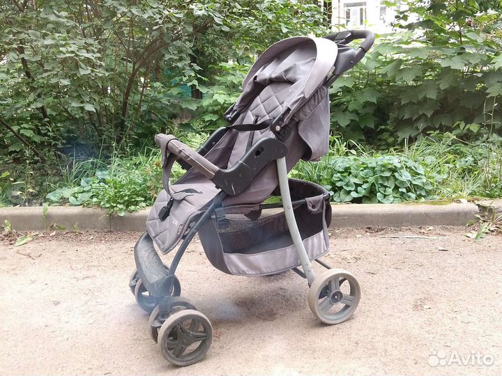 Прогулочная коляска