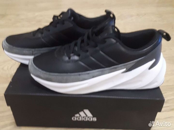 Кроссовки adidas sharks