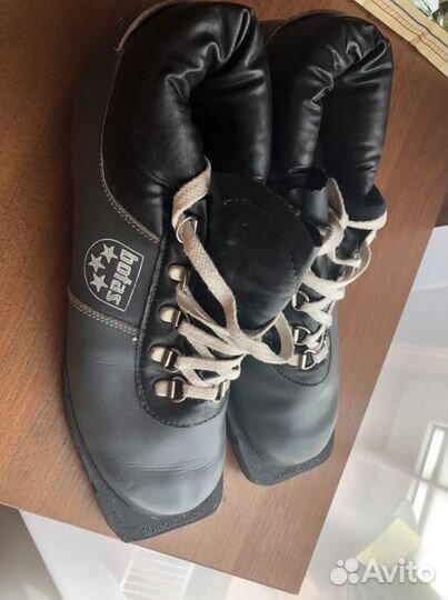 Лыжные ботинки Botas размер 26. ретро