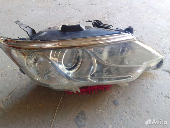 Фара на Камри 55