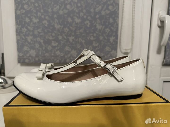 Туфли Fendi для девочки оригинал