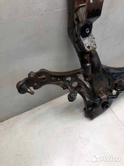 Балка подрамник передняя Toyota Camry Xv10 XV20