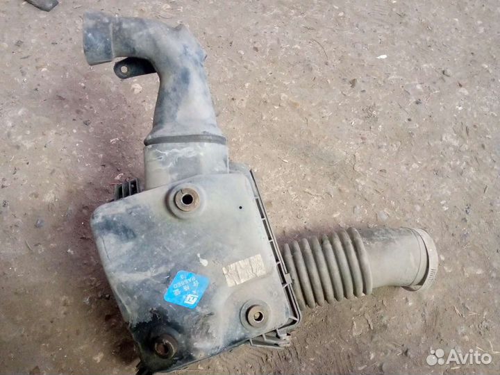 Корпус воздушного фильтра Geely MK