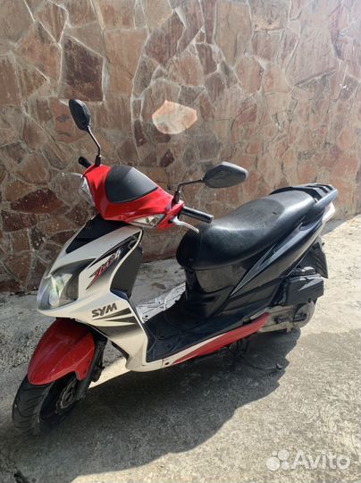 Sym Jet 4