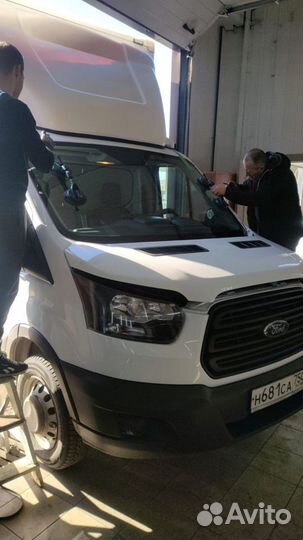 Стекло лобовое Ford Transit оригинал