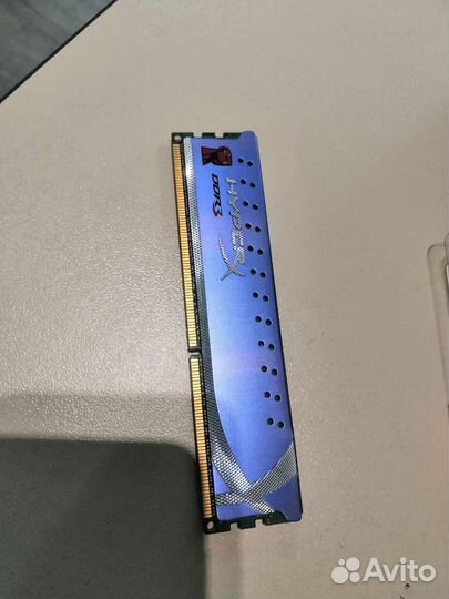 Память Kingston ddr3 2gb