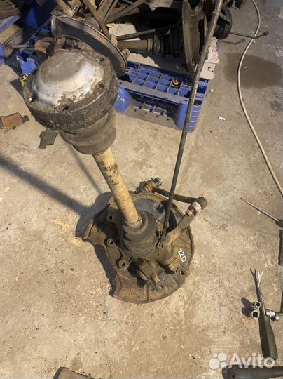 Задняя левая ступица Mercedes w220