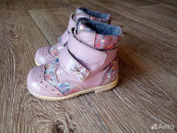 Ботинки для девочки кожанные