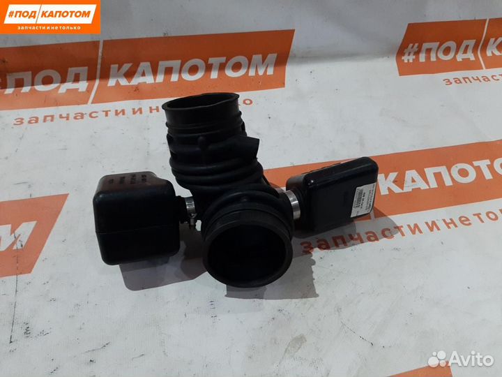 Патрубок воздушного фильтра Suzuki Grand Vitara