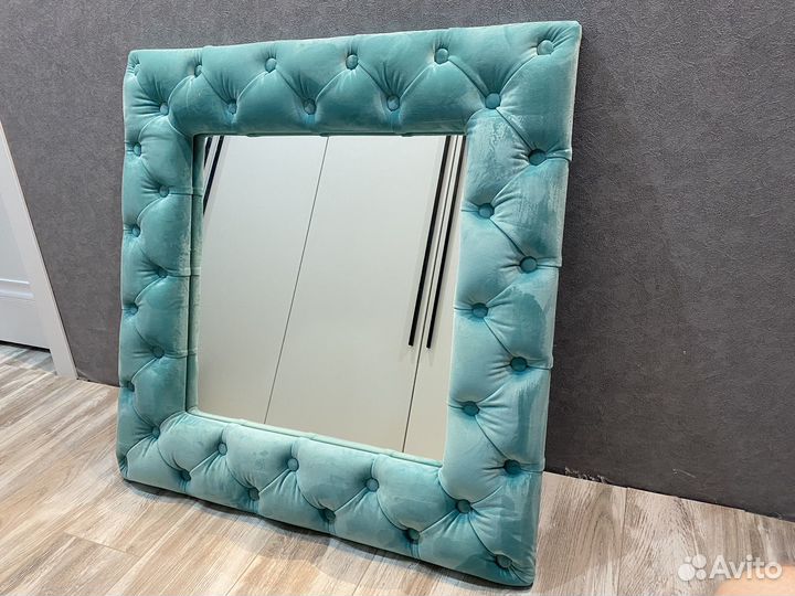 Зеркало в каретной стяжке